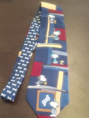 Peanuts Navy Blue Snoopy & Woodstock Novelty Tie